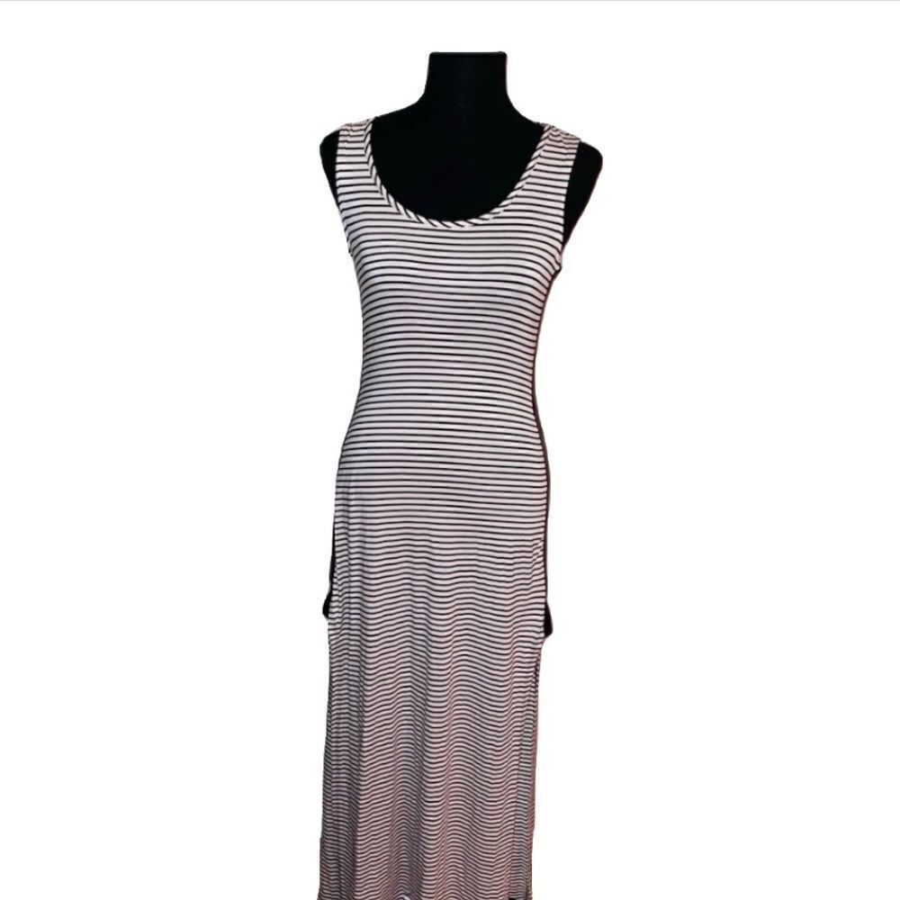 Everleigh Black and White Maxi Dress